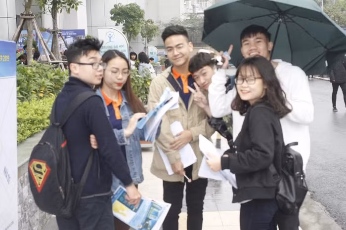 Theo quy định thì thí sinh chỉ được điều chỉnh đăng ký xét tuyển 1 lần (ảnh minh họa - Trinh Phúc). Theo quy định thì thí sinh chỉ được điều chỉnh đăng ký xét tuyển 1 lần (ảnh minh họa - Trinh Phúc).