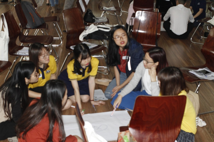 Buổi tập huấn diễn ra trong không khí tranh luận sôi nỗi (ảnh Trinh Phúc). Buổi tập huấn diễn ra trong không khí tranh luận sôi nỗi (ảnh Trinh Phúc).