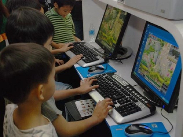 Những trò chơi có tính bạo lực hay những phương thức giải trí không phù hợp mang lại sự thích thú nhưng gây ảnh hưởng đến khả năng nhận thức và sự phát triển tự nhiên của trẻ. Những trò chơi có tính bạo lực hay những phương thức giải trí không phù hợp mang lại sự thích thú nhưng gây ảnh hưởng đến khả năng nhận thức và sự phát triển tự nhiên của trẻ.