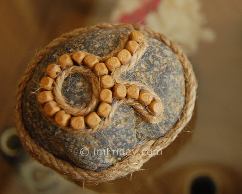 Kim Ngưu (20/4 - 20/5) Thả lỏng cơ thể, thả lỏng đầu óc, hãy cảm nhận những cơn gió nhẹ nhàng đang len vào từng sợi tóc, cảm nhận được khí trời yên bình đang xoa dịu tâm hồn của bạn. Hãy làm như thế Kim Ngưu nhé. Đôi khi vì làm việc quá sức, nguồn năng lượng của bạn như bị đóng băng lại và không thể nào tiếp tục được nữa. Thư giãn là cách tốt nhất để tự giải phóng mình, cũng như giúp bạn dễ dàng gặt hái được thành công hơn. Kim Ngưu (20/4 - 20/5) Thả lỏng cơ thể, thả lỏng đầu óc, hãy cảm nhận những cơn gió nhẹ nhàng đang len vào từng sợi tóc, cảm nhận được khí trời yên bình đang xoa dịu tâm hồn của bạn. Hãy làm như thế Kim Ngưu nhé. Đôi khi vì làm việc quá sức, nguồn năng lượng của bạn như bị đóng băng lại và không thể nào tiếp tục được nữa. Thư giãn là cách tốt nhất để tự giải phóng mình, cũng như giúp bạn dễ dàng gặt hái được thành công hơn.