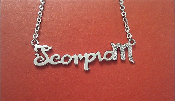 Hổ Cáp (23/10 - 21/11) Hổ cáp nên dành thời gian chăm sóc và quan tâm đến mọi người hơn nữa nhé. Có thể hôm nay họ sẽ cần đến sự chia sẻ của bạn đó. Một lời thăm hỏi hay động viên sẽ làm cho mọi người cảm thấy hạnh phúc hơn nhiều. Bạn nên dành thời gian cuối ngày cho gia đình, một buổi tối vui vẻ sẽ làm cho không khí gia đình thêm ấm cúng. Và dĩ nhiên điều đó cũng sẽ khiến bạn rất hãnh diện nữa đúng không nào.