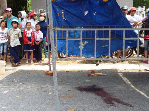 Hiện trường phát hiện thi thể anh Dương Tấn Thành (Ảnh: Kỳ Nam) Hiện trường phát hiện thi thể anh Dương Tấn Thành (Ảnh: Kỳ Nam)