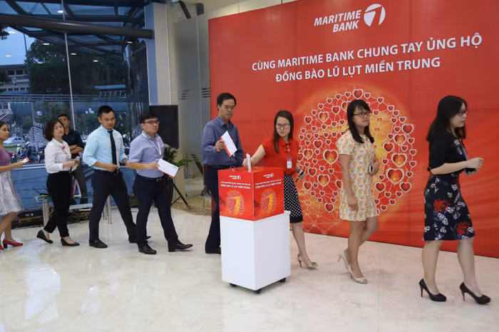 Tổng số tiền thu được cũng như việc tổ chức hỗ trợ trực tiếp cho miền Trung sẽ được Maritime bank công bố công khai và đầy đủ.