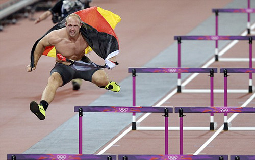 Sau đó là chạy vượt rào…