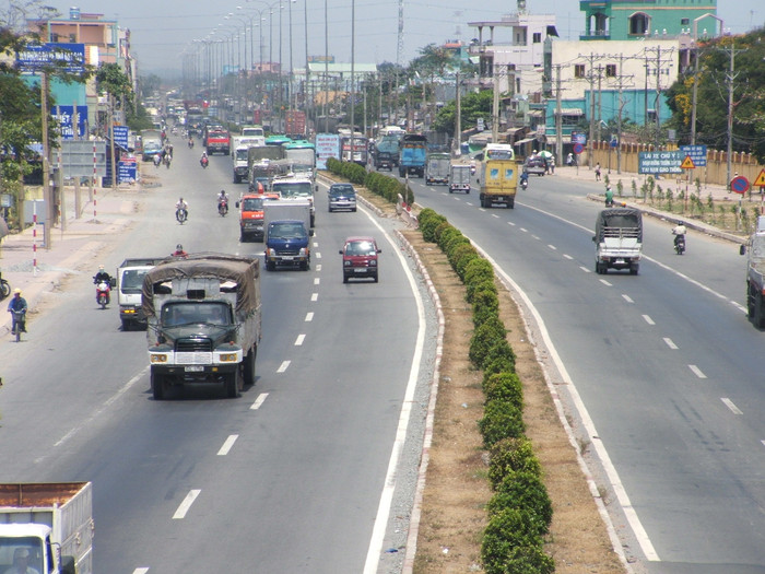 Quốc lộ 1 mở rộng toàn tuyến sẽ có 4 làn cho xe cơ giới, 2 làn xe máy