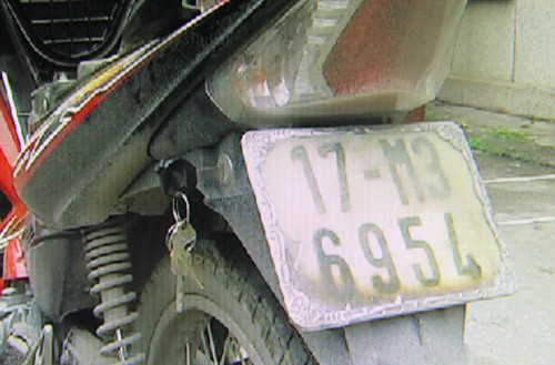 Chiếc xe máy Dưỡng dùng đi gây án Chiếc xe máy Dưỡng dùng đi gây án