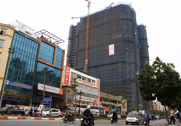 Dự án Central Field (219 Trung Kính, Cầu Giấy là một trong số không nhiều dự án có tiện ích đa chức năng giá thành hợp lý với vị trí trung tâm - ảnh Đức Thành. Dự án Central Field (219 Trung Kính, Cầu Giấy là một trong số không nhiều dự án có tiện ích đa chức năng giá thành hợp lý với vị trí trung tâm - ảnh Đức Thành.