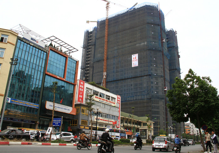 Dự án Central Field (219 Trung Kính, Cầu Giấy là một trong số không nhiều dự án có tiện ích đa chức năng giá thành hợp lý với vị trí trung tâm - ảnh Đức Thành. Dự án Central Field (219 Trung Kính, Cầu Giấy là một trong số không nhiều dự án có tiện ích đa chức năng giá thành hợp lý với vị trí trung tâm - ảnh Đức Thành.