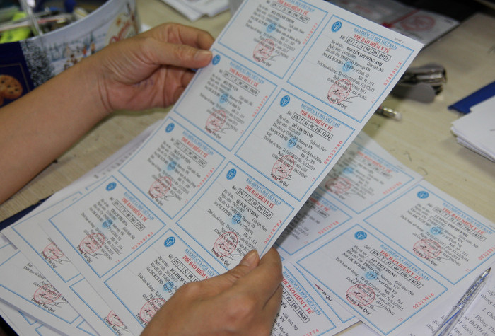 Kiểm tra bảo hiểm y tế trước khi phát hành - ảnh nguồn Bảo hiểm Việt Nam