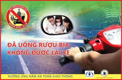Để giảm tai nạn giao thông liên quan đến rượu bia quan trọng nhất là phải tuyên truyền nâng cao nhận thức người dân về tác hại của rượu bia khi lái xe - ảnh nguồn: Báo Công an nhân dân Để giảm tai nạn giao thông liên quan đến rượu bia quan trọng nhất là phải tuyên truyền nâng cao nhận thức người dân về tác hại của rượu bia khi lái xe - ảnh nguồn: Báo Công an nhân dân