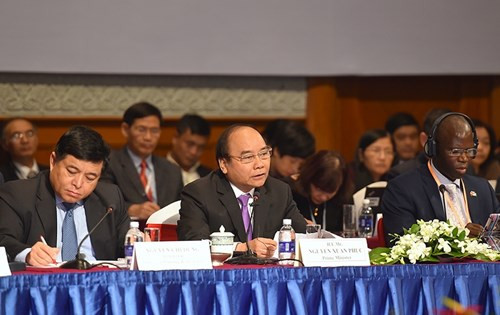Dự Diễn đàn Doanh nghiệp Việt Nam thường niên 2016 Thủ tướng Nguyễn Xuân Phúc nhấn mạnh vai trò của doanh nghiệp tư nhân - ảnh nguồn VGP. Dự Diễn đàn Doanh nghiệp Việt Nam thường niên 2016 Thủ tướng Nguyễn Xuân Phúc nhấn mạnh vai trò của doanh nghiệp tư nhân - ảnh nguồn VGP.