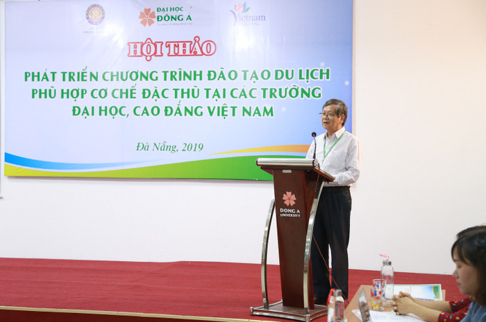 Tiến sĩ Vũ Ngọc Hoàng - Phó Chủ tịch Hiệp hội Các trường đại học, cao đẳng Việt Nam phát biểu tại hội thảo. Tiến sĩ Vũ Ngọc Hoàng - Phó Chủ tịch Hiệp hội Các trường đại học, cao đẳng Việt Nam phát biểu tại hội thảo.