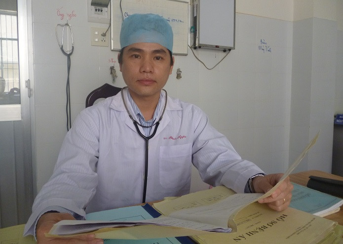 Bác sỹ, thầy giáo Phùng Phước Nguyên Bác sỹ, thầy giáo Phùng Phước Nguyên