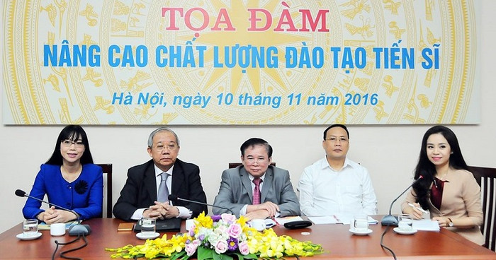"Đào tạo tiến sĩ đang chạy theo số lượng, buông lỏng chất lượng" "Đào tạo tiến sĩ đang chạy theo số lượng, buông lỏng chất lượng"
