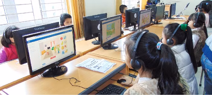 Cuộc thi trực tuyến Olympic Tiếng Anh thông minh chính thức bắt đầu ảnh 1