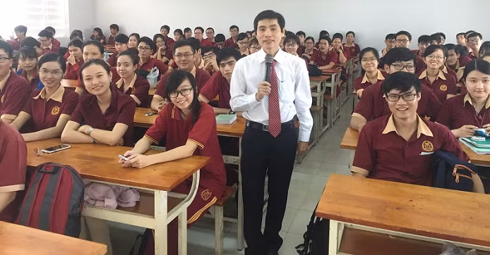 Một giờ lên lớp của thầy giáo Phùng Phước Nguyên