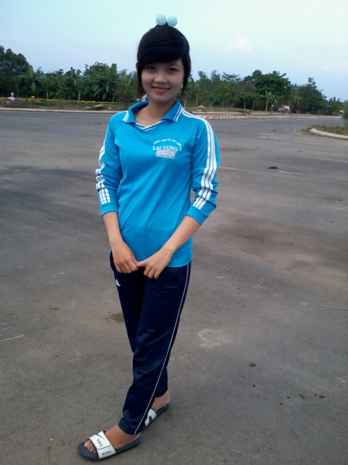 Bích Ngọc thích kinh doanh, điện ảnh và thời trang. Bích Ngọc thích kinh doanh, điện ảnh và thời trang.