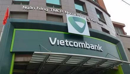 Vietcombank khẳng định hệ thống của ngân hàng luôn an toàn, bảo mật và cam kết nỗ lực tối đa trong việc hạn chế, ngăn chặn hành vi gian lận để bảo vệ lợi ích chính đáng của khách hàng.