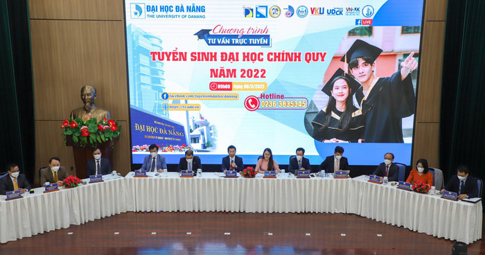 Đại học Đà Nẵng tổ chức tư vấn tuyển sinh trực tuyến nhằm giải đáp những thắc mắc của học sinh, phụ huynh về kỳ tuyển sinh Đại học năm 2022. Ảnh: AN Đại học Đà Nẵng tổ chức tư vấn tuyển sinh trực tuyến nhằm giải đáp những thắc mắc của học sinh, phụ huynh về kỳ tuyển sinh Đại học năm 2022. Ảnh: AN