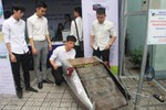 Sinh viên Bách khoa sáng chế phương tiện thủy - bộ thu gom rác Sinh viên Bách khoa sáng chế phương tiện thủy - bộ thu gom rác