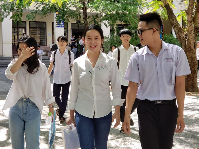 Kết thúc kỳ thi quốc gia ở Đà Nẵng được đánh giá là nghiêm túc, an toàn và đúng quy chế. Ảnh: AN Kết thúc kỳ thi quốc gia ở Đà Nẵng được đánh giá là nghiêm túc, an toàn và đúng quy chế. Ảnh: AN