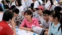 Thủ khoa không có việc làm, sao mơ đến chuyện “học sinh ưu tú vào ngành sư phạm” (Ảnh minh họa: Nguồn VTV.vn) Thủ khoa không có việc làm, sao mơ đến chuyện “học sinh ưu tú vào ngành sư phạm” (Ảnh minh họa: Nguồn VTV.vn)