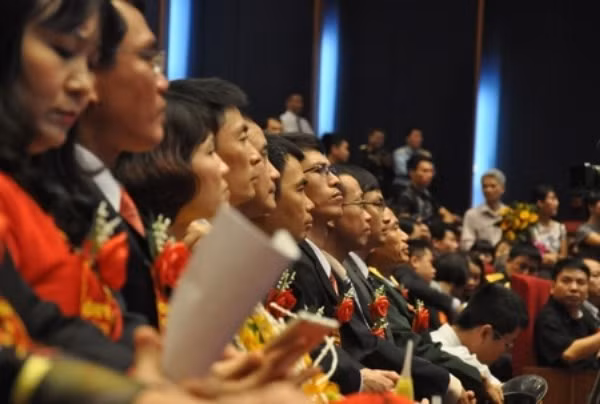 Theo Tiến sĩ Lê Viết Khuyến: "Giáo sư, phó giáo sư không phải là cái mác gắn suốt đời". Ảnh minh họa: vietnamnet.