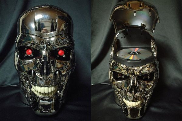 5. Đầu DVD Phong cách thiết kế sáng tạo đã cho ra đời chiếc đầu DVD Termination sọ đầu lâu trông khủng khiếp như thế này. Mắt của nó sẽ tạo ra ánh đèn màu đỏ mỗi khi khởi động khiến bạn phải rùng mình 5. Đầu DVD Phong cách thiết kế sáng tạo đã cho ra đời chiếc đầu DVD Termination sọ đầu lâu trông khủng khiếp như thế này. Mắt của nó sẽ tạo ra ánh đèn màu đỏ mỗi khi khởi động khiến bạn phải rùng mình