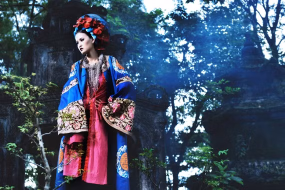 Nguyễn Thị Ngân đã biết điều tiết rất tốt phần vai và gương mặt giúp cô có một bức hình đẹp trong thử thách tuần này.