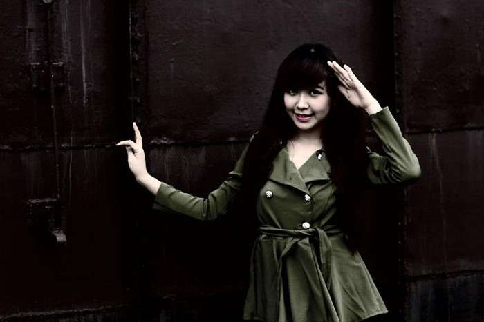 Hiện cô nàng là gương mặt quen thuộc của báo Sinh viên và chụp mẫu cho nhiều shop thời trang. Hiện cô nàng là gương mặt quen thuộc của báo Sinh viên và chụp mẫu cho nhiều shop thời trang.