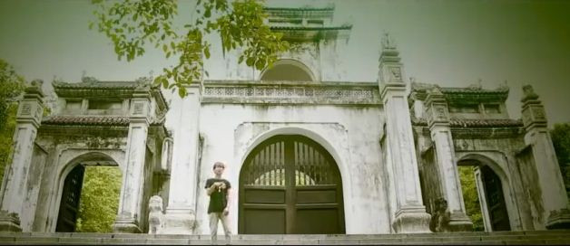 "Chẳng thể nào kể xiết lịch sử của quê tôi. Yên Định tinh khôi cưỡi voi Bà Triệu. Rùa hồ gươm định liệu vua Lê Lợi lên ngôi"