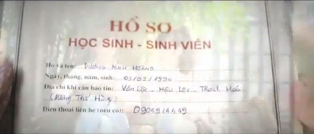 Cô lập tức tỏ thái độ khó chịu và xa lánh.