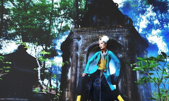 Giám khảo Nam Trung khá hài lòng với phần chụp hình của Nhã Trúc: “Ánh mắt mang đầy tình cảm, còn về phần biểu cảm tôi đánh giá rất cao em trong buổi chụp hình”. Giám khảo Nam Trung khá hài lòng với phần chụp hình của Nhã Trúc: “Ánh mắt mang đầy tình cảm, còn về phần biểu cảm tôi đánh giá rất cao em trong buổi chụp hình”.