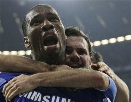 Drogba tiếp tục là cầu thủ của những trận đấu lớn. Drogba tiếp tục là cầu thủ của những trận đấu lớn.