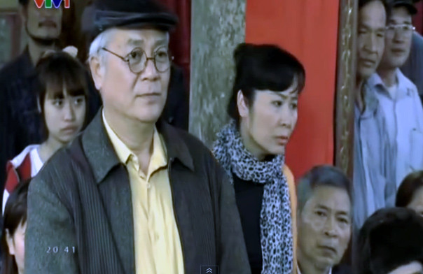 Nghệ sĩ Duy Thanh trong 'Bão qua làng' Nghệ sĩ Duy Thanh trong 'Bão qua làng'