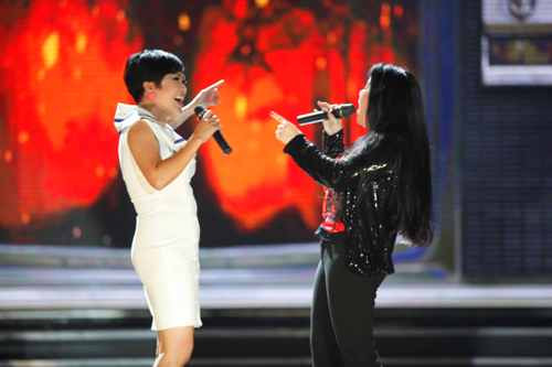 Phương Thanh song ca cùng đàn chị ca khúc "Trống Vắng".