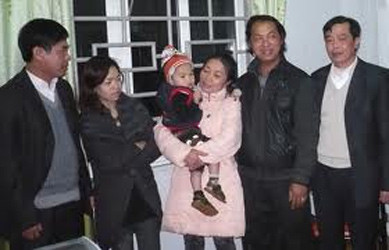 Bắt cóc con của người tình vì ghen tuông ảnh 2 Bắt cóc con của người tình vì ghen tuông, Tin tức Việt Nam, Tin tức trong ngày, bat coc tre em, bat coc, ghen tuong, giai cuu be bi bat coc, giai cuu, bao, tin tuc, tin hot, tin hay