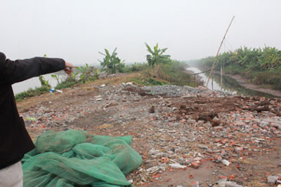 Ngôi nhà của gia đình ông Vươn cùng một số tài sản tại khu đầm không nằm trong diện tích 19,3 ha bị cưỡng chế của UBND huyện Tiên Lãng đã bị phá hủy sau vụ cưỡng chế.