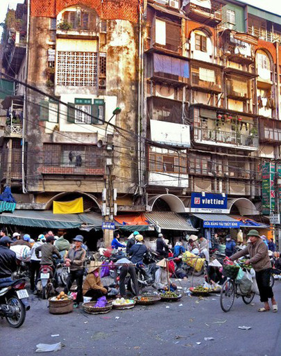 Co gai Tay di tim "bat pho hoan hao" o Ha Noi