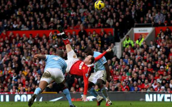 Cú volley tuyệt đẹp của Rooney giúp MU chiến thắng trong trận derby Manchester Cú volley tuyệt đẹp của Rooney giúp MU chiến thắng trong trận derby Manchester