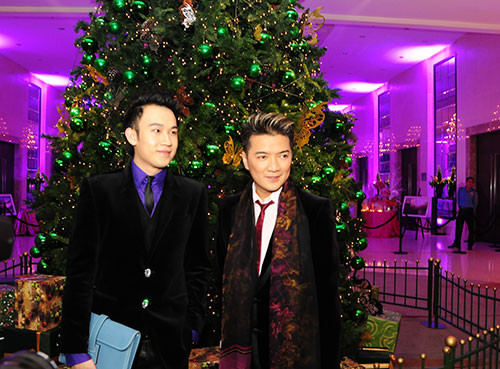 Ca sĩ Đàm Vĩnh Hưng và Dương Triệu Vũ... Và nhiều doanh nhân thành đạt.