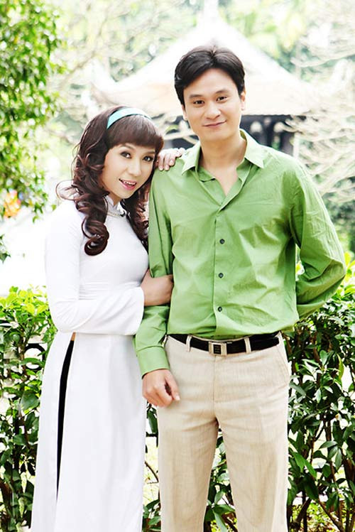Hình ảnh tình tứ giữa Long Nhật và diễn viên Công Dũng Hình ảnh tình tứ giữa Long Nhật và diễn viên Công Dũng
