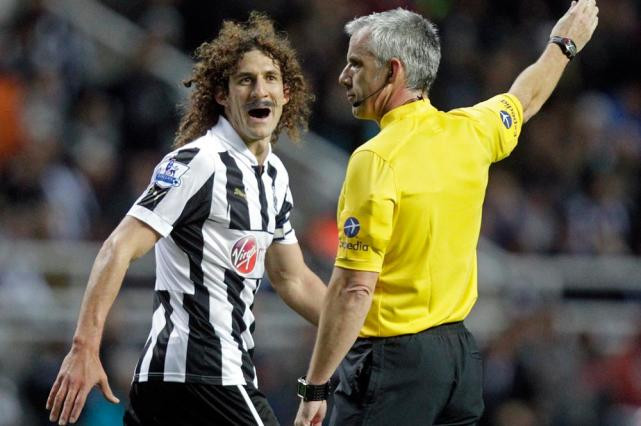 Trung vệ Colucini của Newcastle.