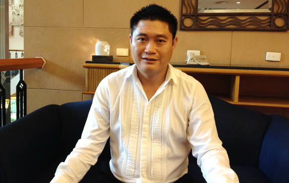 Bầu Thụy chính thức bỏ bóng đá. Bầu Thụy chính thức bỏ bóng đá.