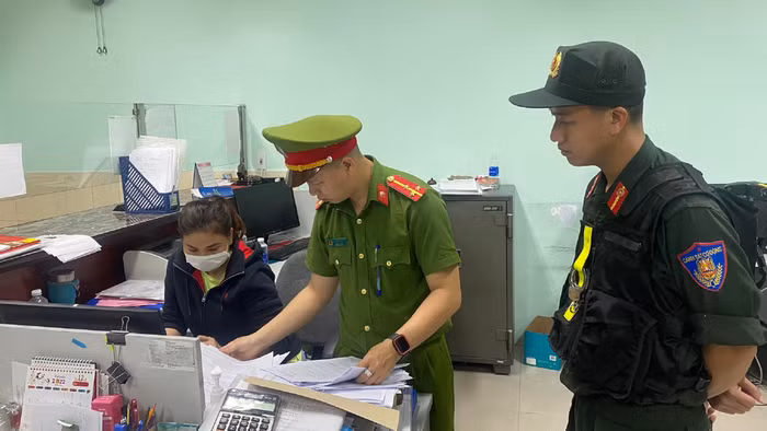 Sau vụ tham ô tài sản tại Trường Đại học Bách khoa, Đại học Đà Nẵng đã có công văn yêu cầu các trường thành viên thực hiện ngay các biện pháp tăng cường công tác quản lý tài chính, tài sản. Ảnh: AN Sau vụ tham ô tài sản tại Trường Đại học Bách khoa, Đại học Đà Nẵng đã có công văn yêu cầu các trường thành viên thực hiện ngay các biện pháp tăng cường công tác quản lý tài chính, tài sản. Ảnh: AN