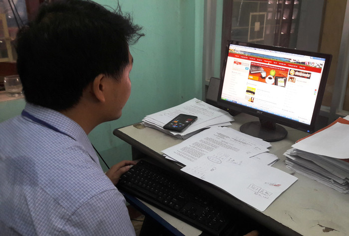 Giáo viên có thể học hỏi kinh nghiệm từ những bài giảng hay đề thi hay ngay trên thư viện điện tử. Ảnh: An Nguyên Giáo viên có thể học hỏi kinh nghiệm từ những bài giảng hay đề thi hay ngay trên thư viện điện tử. Ảnh: An Nguyên