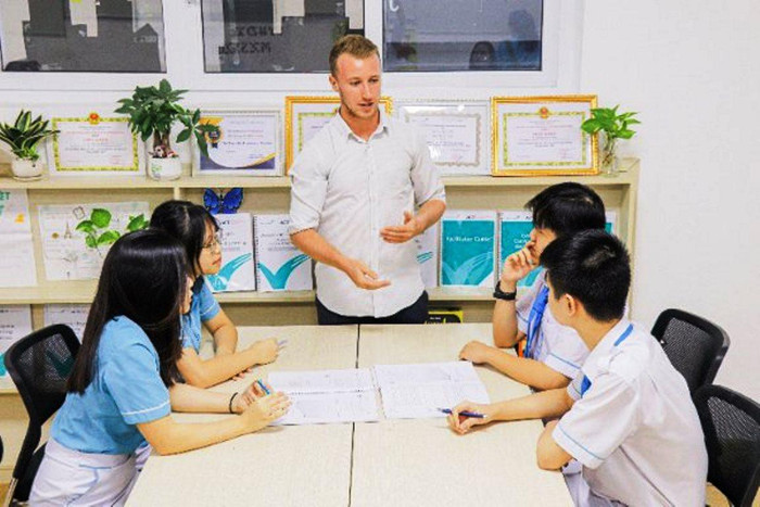 Trong thời gian nghỉ dịch Covid, Sky-Line tổ chức dạy học trực tuyến theo phương châm “tạm dừng đến trường nhưng không dừng việc học”. Ảnh: TT Trong thời gian nghỉ dịch Covid, Sky-Line tổ chức dạy học trực tuyến theo phương châm “tạm dừng đến trường nhưng không dừng việc học”. Ảnh: TT