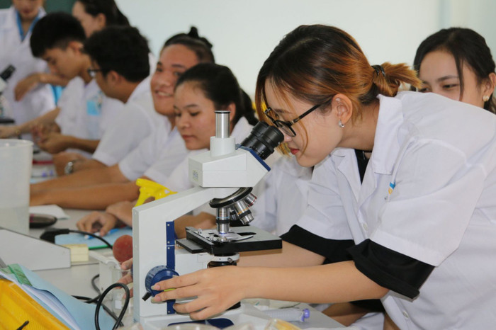 Sinh viên Trường Đại học Kiên Giang. Ảnh: Website Nhà trường. 3QOt5f7H2yrqUJGqukrWn8DXo4OLE7bPEUwZ9Ib7.jpg