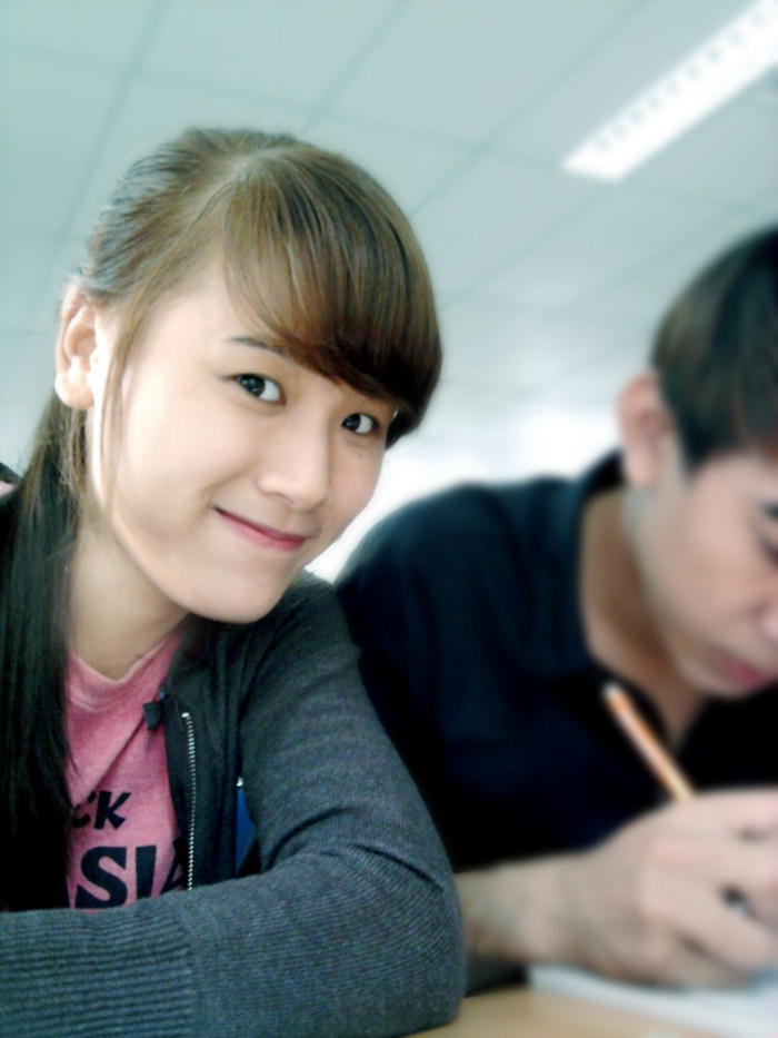 Đây là lân đầu tiên tham gia cuộc thi ảnh mang tính chất lớn như thế này .Là con gái nhưng từ trước giờ ít chụp ảnh,hay tao dáng trước ống kính,nhưng là 1 nữ sinh nên Hoài Thu vẫn thích được thể hiện nét đẹp của người phụ nữ Việt Nam,đặc biệt là nét đẹp sinh viên. Đây là lân đầu tiên tham gia cuộc thi ảnh mang tính chất lớn như thế này .Là con gái nhưng từ trước giờ ít chụp ảnh,hay tao dáng trước ống kính,nhưng là 1 nữ sinh nên Hoài Thu vẫn thích được thể hiện nét đẹp của người phụ nữ Việt Nam,đặc biệt là nét đẹp sinh viên.