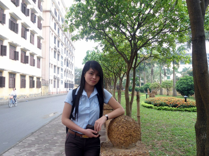 Hạnh thích tham gia các hoạt động tình nguyện, sinh hoạt cộng đồng. Hạnh thích tham gia các hoạt động tình nguyện, sinh hoạt cộng đồng.